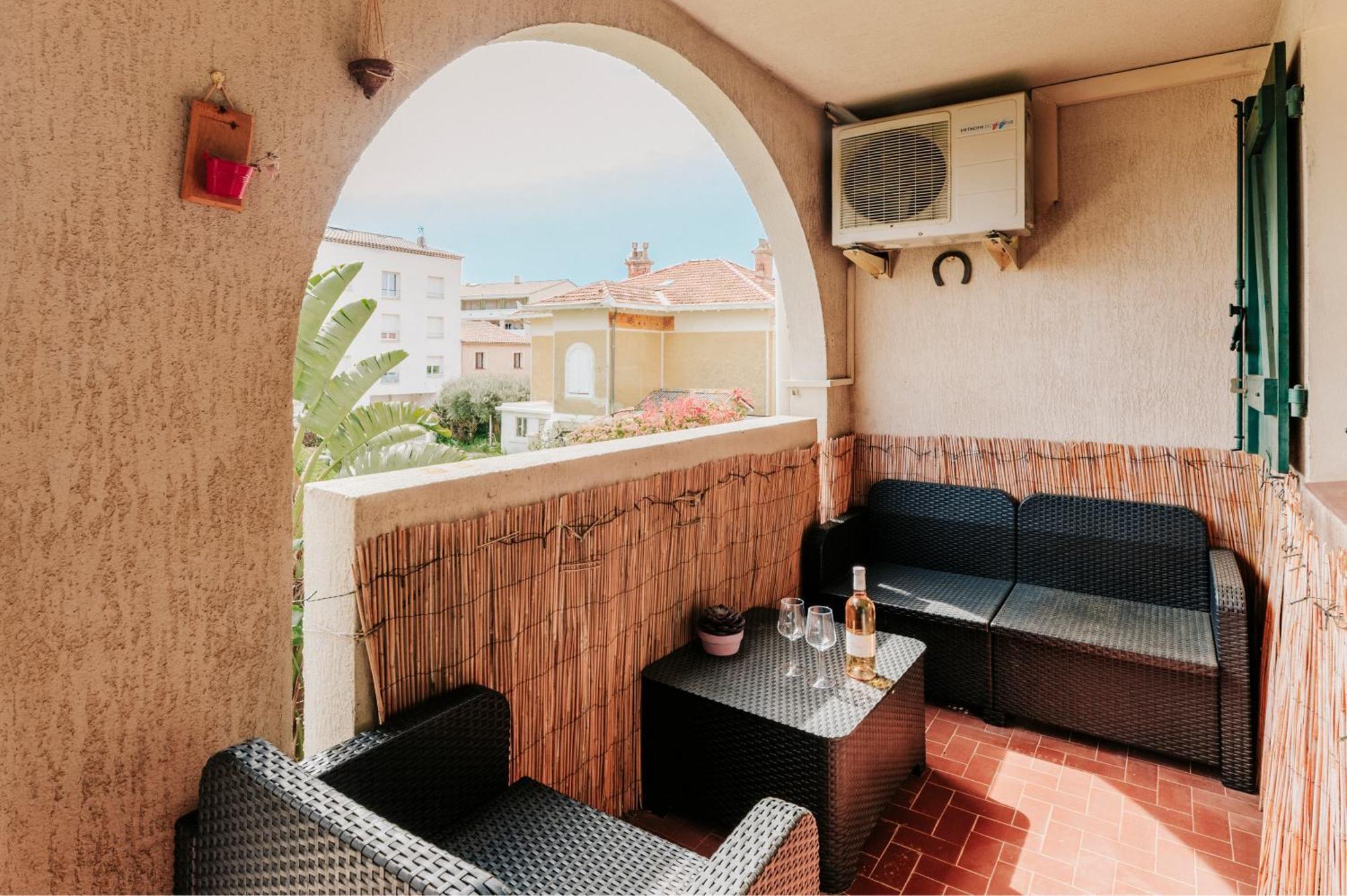 Netflix - Lit Queen Size - Terrasse Plein Sud - Climatisation - 2'Centre-Ville - 6'Mer - Parking Prive - 56M2 - L'Olivine - Offre Speciale La Londe-les-Maures Exterior foto